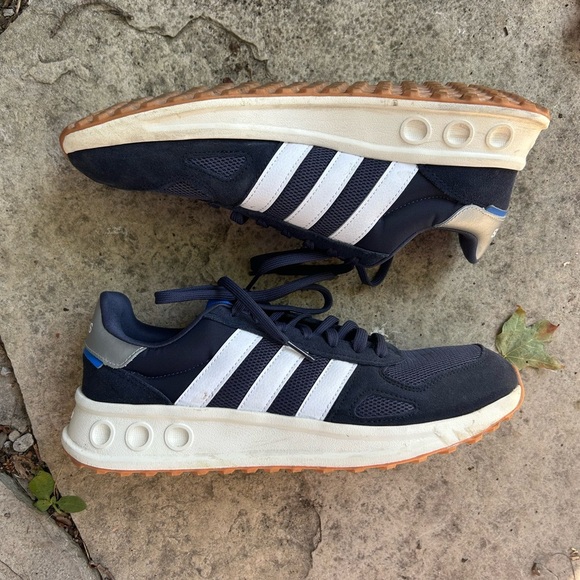 Adidas blue Cloudform Comfort sneakers, size 10.5 - Picture 5 of 10